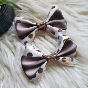 Handcrafted Polka Dot White Gray Bow Set